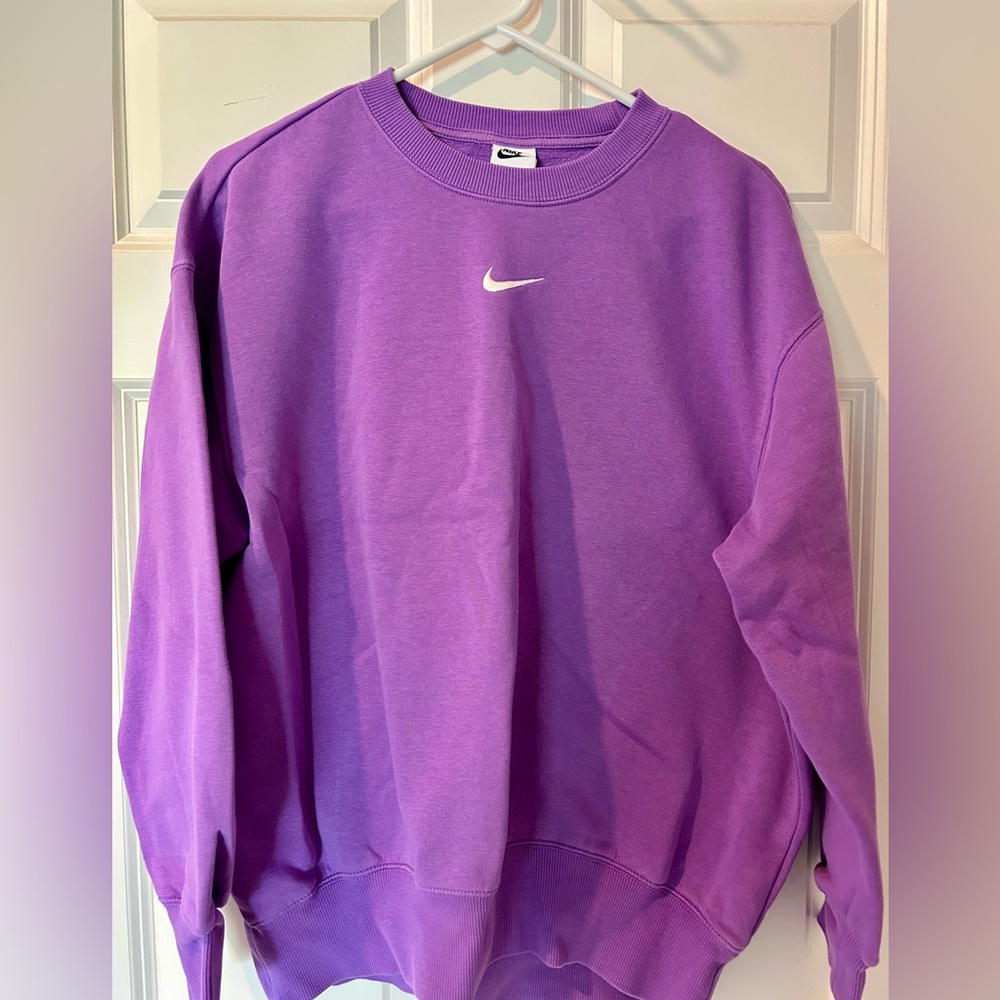 Nike Lavender Crewneck Sweatshirt with White Swoosh